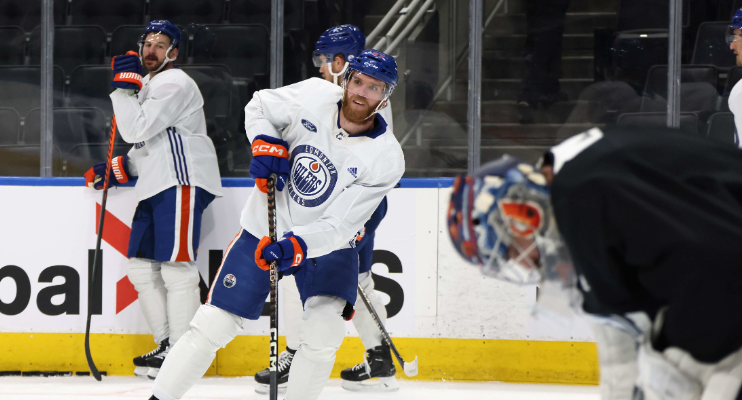 Connor McDavid förväntas komma tillbaka tidigt, och Oilers moral stärks